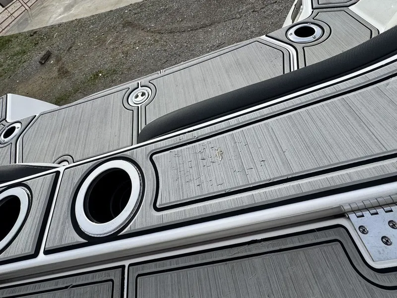 Slide: The Image of Yamaha 220 FSH Sport 2023 - 18