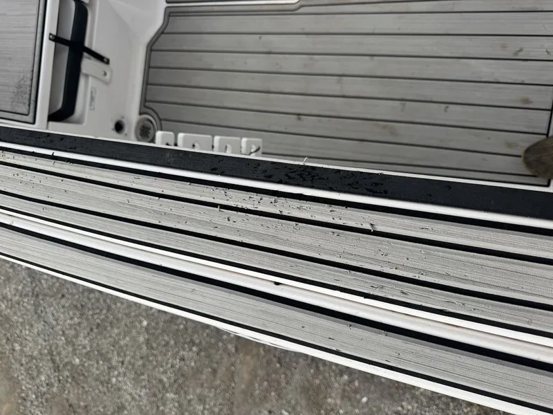 Slide: The Image of Yamaha 220 FSH Sport 2023 - 20