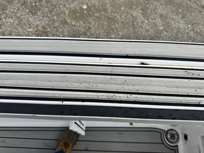 Slide: The Image of Yamaha 220 FSH Sport 2023 - 21