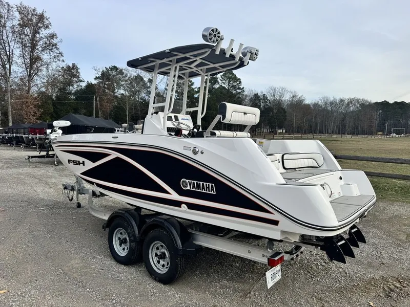 Slide: The Image of Yamaha 220 FSH Sport 2023 - 6