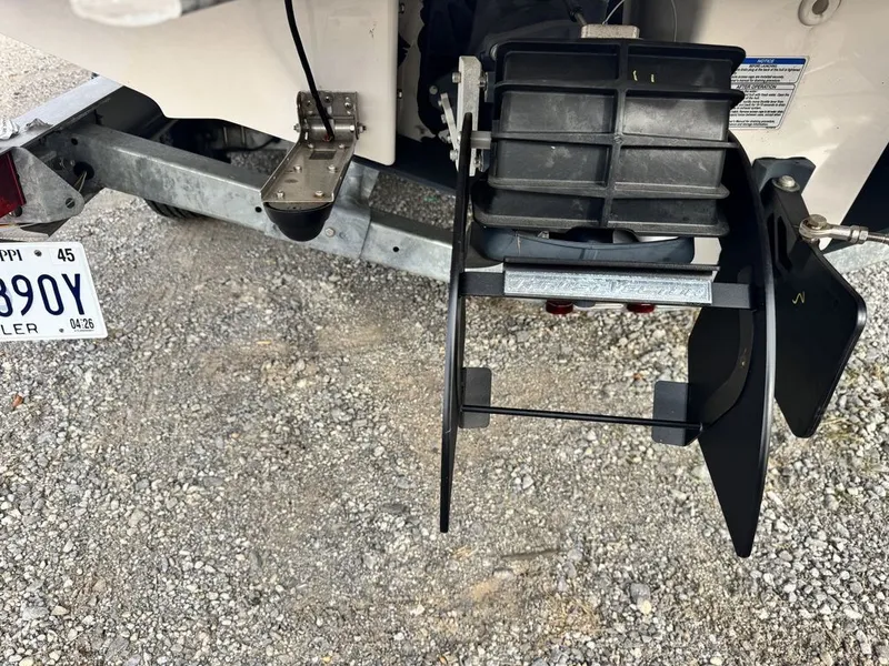 Slide: The Image of Yamaha 220 FSH Sport 2023 - 9