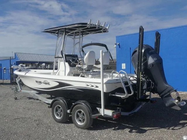 Slide: The Image of Blue Wave 2200 PureBay 2017 - 6