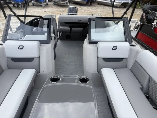 Slide: The Image of Princecraft VECTRA 23 WRL/150XL EFI 4S 2026 - 5