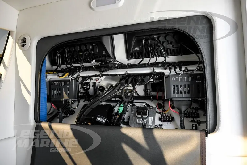 Slide: The Image of Nor-Tech 390 Sport 2026 - 21