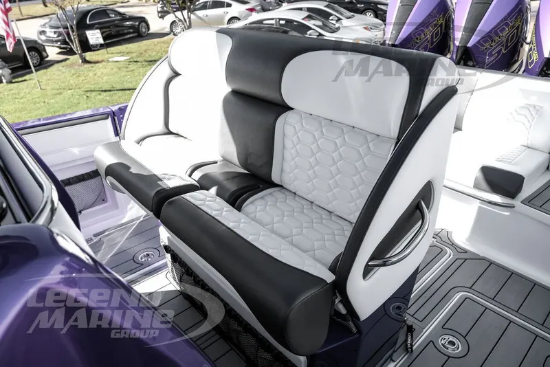 Slide: The Image of Nor-Tech 390 Sport 2026 - 33