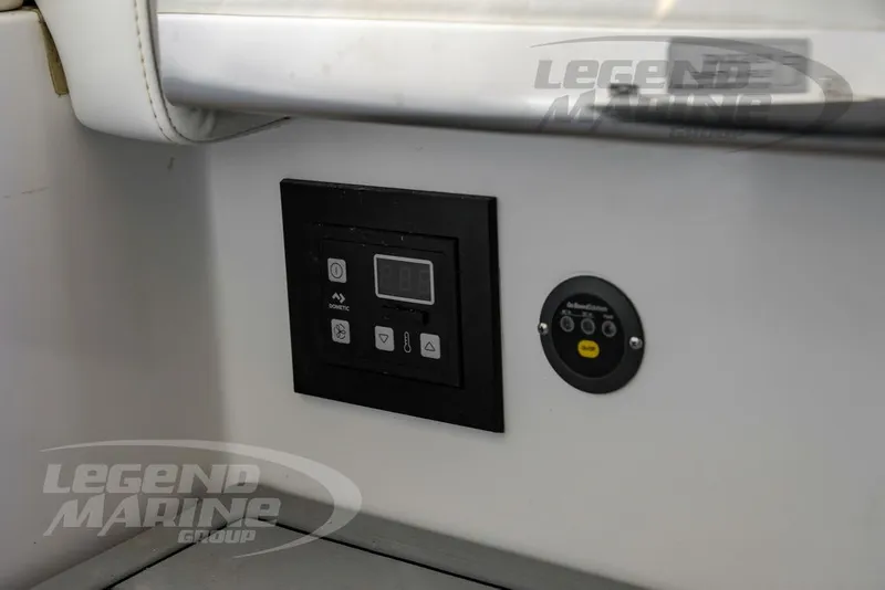 Slide: The Image of Nor-Tech 390 Sport 2026 - 52