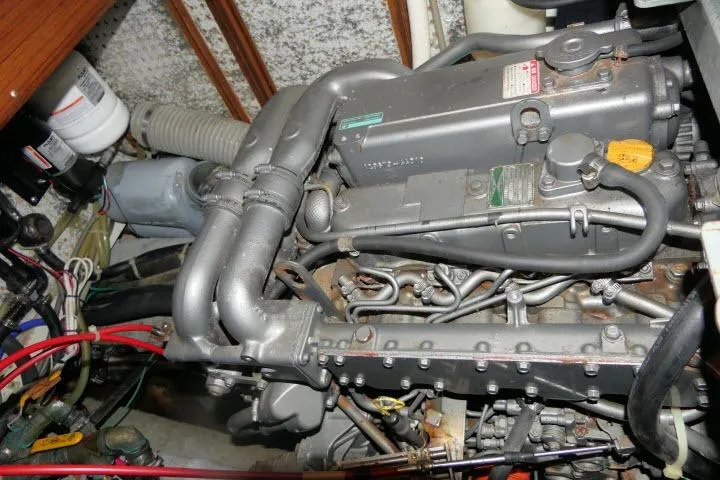 Slide: The Image of Engine compartment of a 2002 Tayana 460 Vancouver Pilothouse yacht. - 73