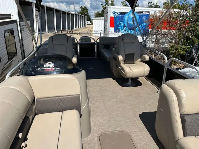 Slide: The Image of Sun Tracker 24PB XP3 2020 - 22