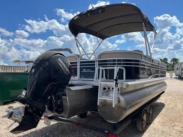 Slide: The Image of Sun Tracker 24PB XP3 2020 - 4