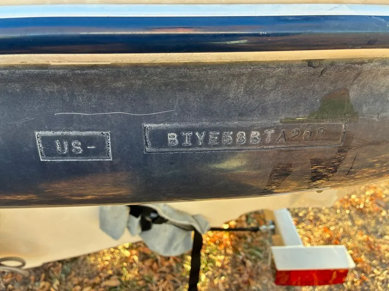 Slide: The Image of Bayliner CAPRI 2002 - 8