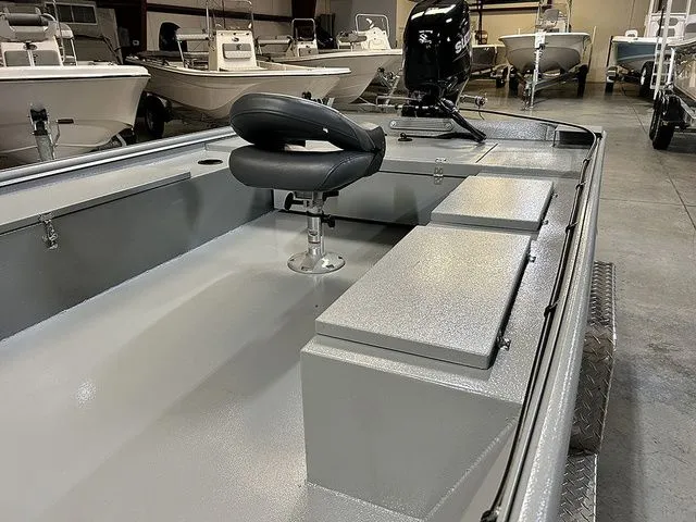 Slide: The Image of Xtreme Boats 1754 SS 2026 - 5