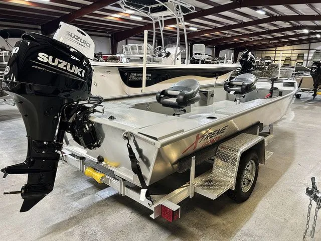 Slide: The Image of Xtreme Boats 1754 SS 2026 - 7