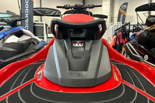 Slide: The Image of Yamaha GP SVHO-TORCH RED 2026 - 11