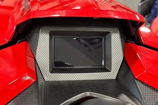 Slide: The Image of Yamaha GP SVHO-TORCH RED 2026 - 29