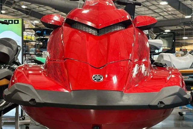 Slide: The Image of Yamaha GP SVHO-TORCH RED 2026 - 6