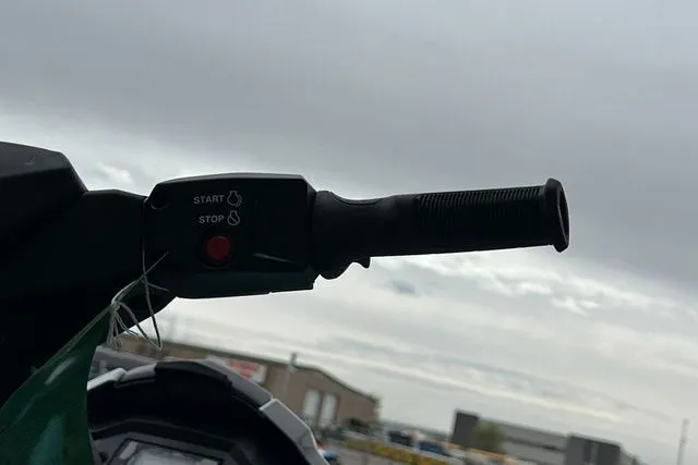 Slide: The Image of Yamaha VX-WHITE/MINT 2026 - 16