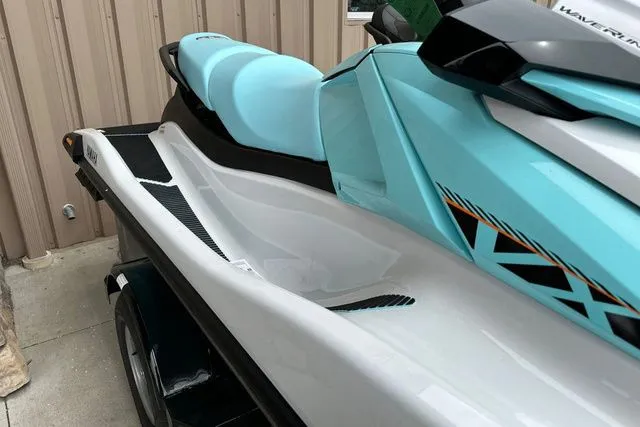 Slide: The Image of Yamaha VX-WHITE/MINT 2026 - 24