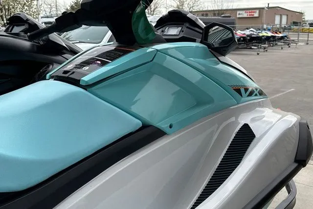 Slide: The Image of Yamaha VX-WHITE/MINT 2026 - 26