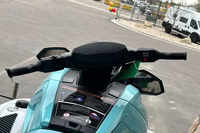 Slide: The Image of Yamaha VX-WHITE/MINT 2026 - 30