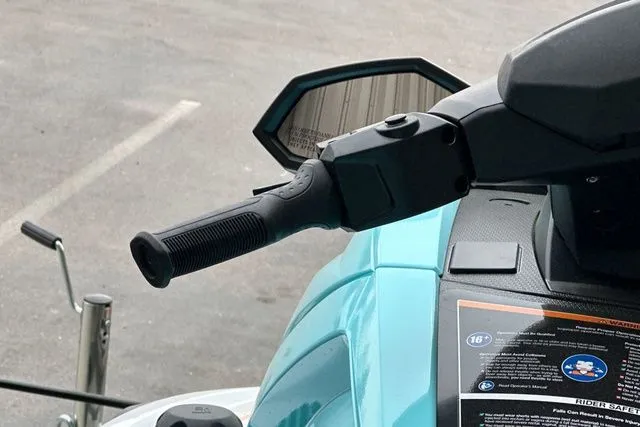 Slide: The Image of Yamaha VX-WHITE/MINT 2026 - 31