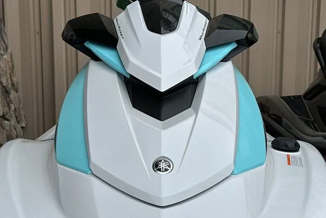 Slide: The Image of Yamaha VX-WHITE/MINT 2026 - 6
