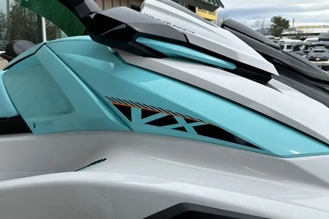 Slide: The Image of Yamaha VX-WHITE/MINT 2026 - 8