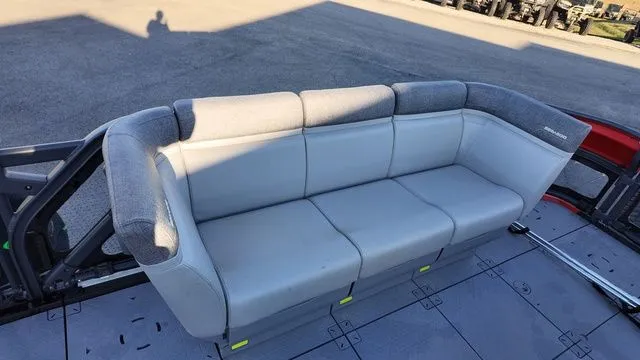 Slide: The Image of Sea-Doo Switch Compact 2024 - 11