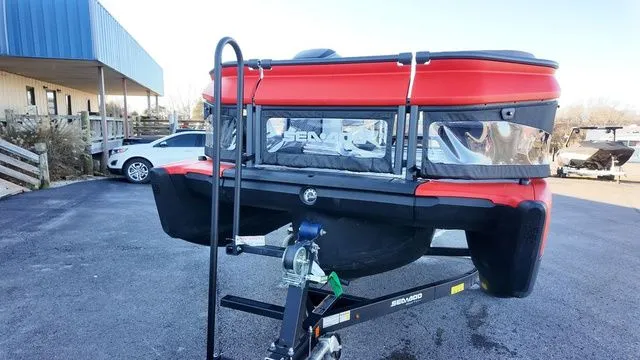 Slide: The Image of Sea-Doo Switch Compact 2024 - 3