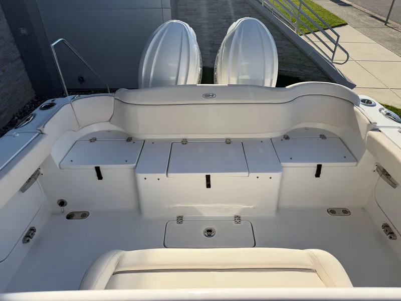 Slide: The Image of Sea Hunt Ultra 275 SE 2024 - 10