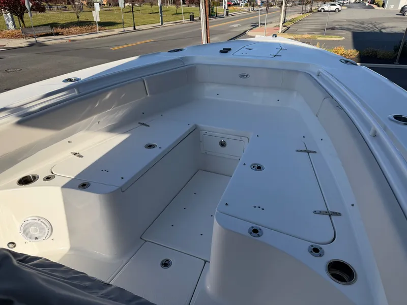 Slide: The Image of Sea Hunt Ultra 275 SE 2024 - 3