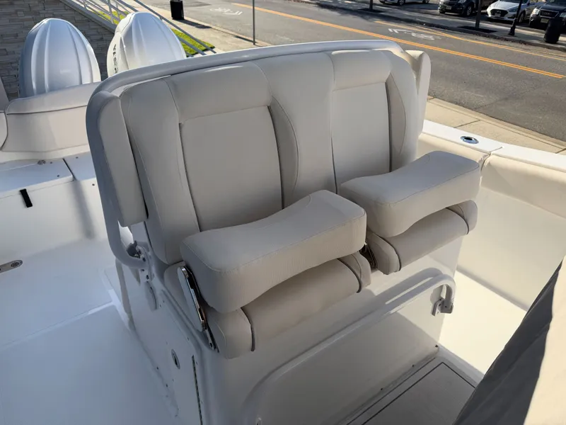 Slide: The Image of Sea Hunt Ultra 275 SE 2024 - 7