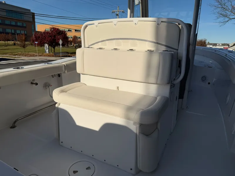 Slide: The Image of Sea Hunt Ultra 275 SE 2024 - 9