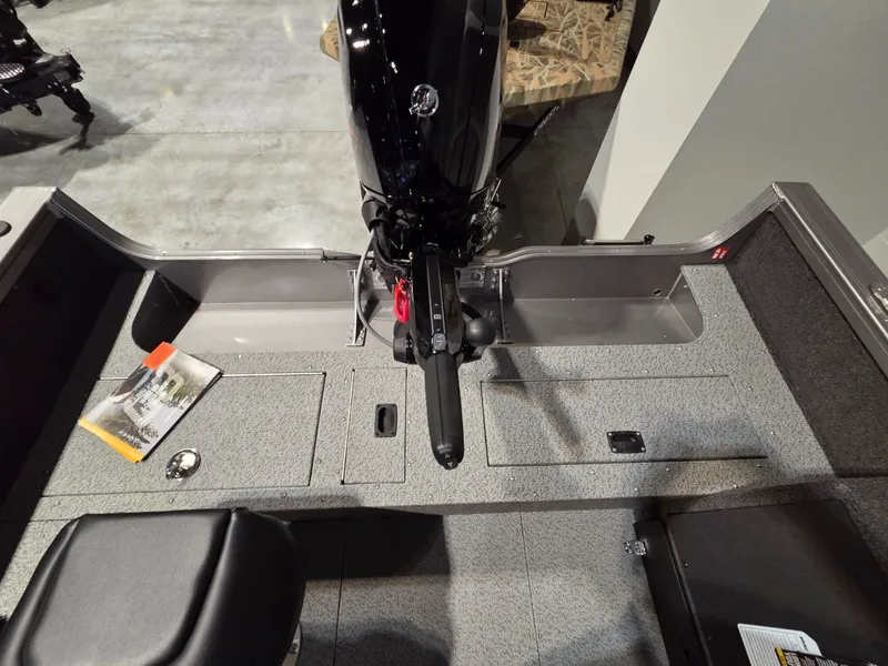 Slide: The Image of Interior view of Crestliner 1850 Pro Tiller 2026 boat. - 22