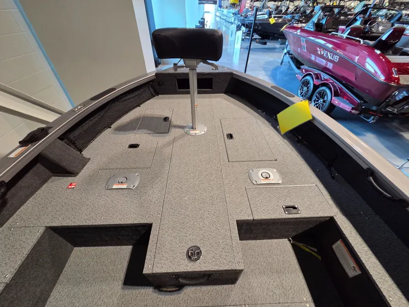 Slide: The Image of Interior view of 2026 Crestliner 1850 Pro Tiller boat deck. - 7