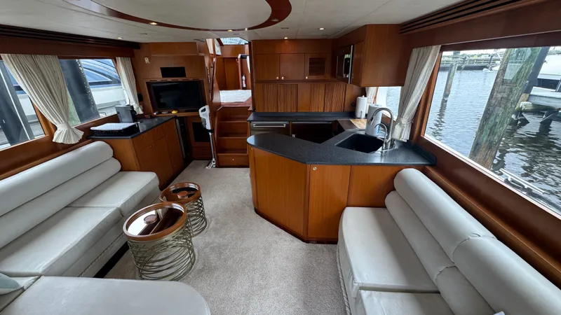 Slide: The Image of Salon Entrance - 10