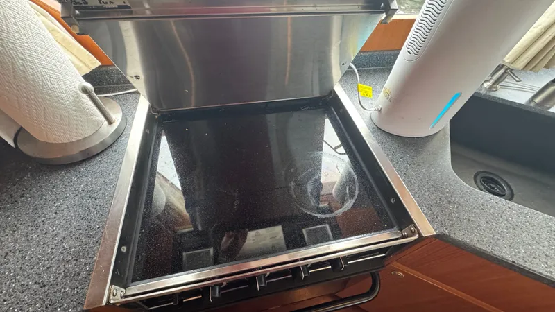 Slide: The Image of Galley Cooktop - 19