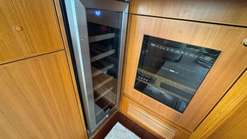 Slide: The Image of Galley Wine - 21