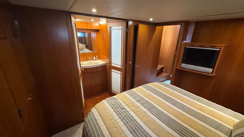 Slide: The Image of Owner's Ensuite - 31