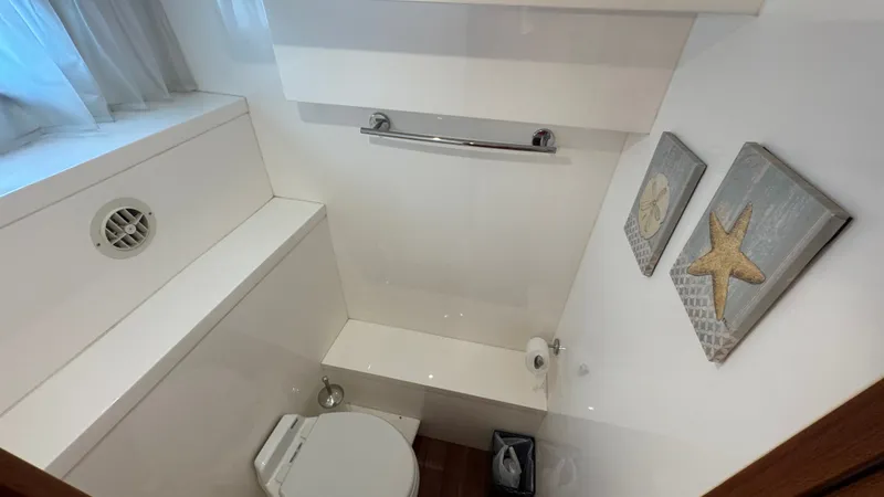 Slide: The Image of Owner's Ensuite Head - 34