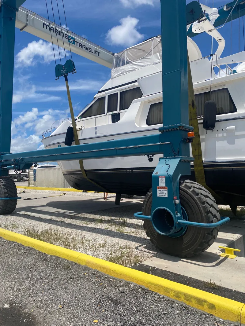 Slide: The Image of Jefferson 52 Pilothouse SE 2007 - 52