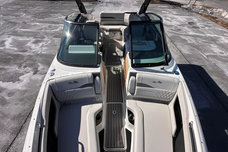 Slide: The Image of 2026 Sea Ray SLX 260 Outboard boat with sleek interior and modern design. - 7