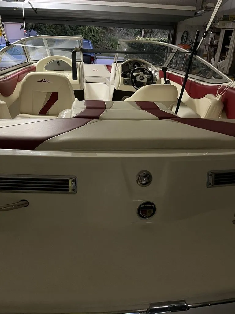 Slide: The Image of Mariah SX 19 Bowrider 2006 - 14