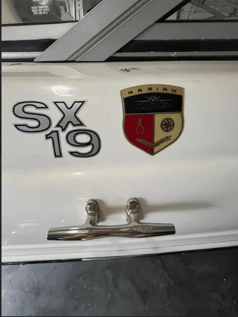 Slide: The Image of Mariah SX 19 Bowrider 2006 - 28