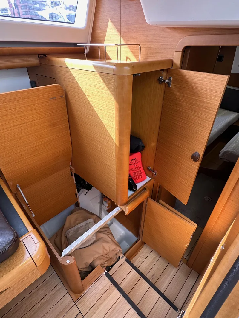 Slide: The Image of Jeanneau 57 2014 - 100