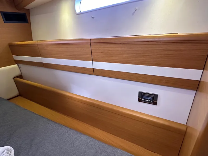 Slide: The Image of Jeanneau 57 2014 - 90