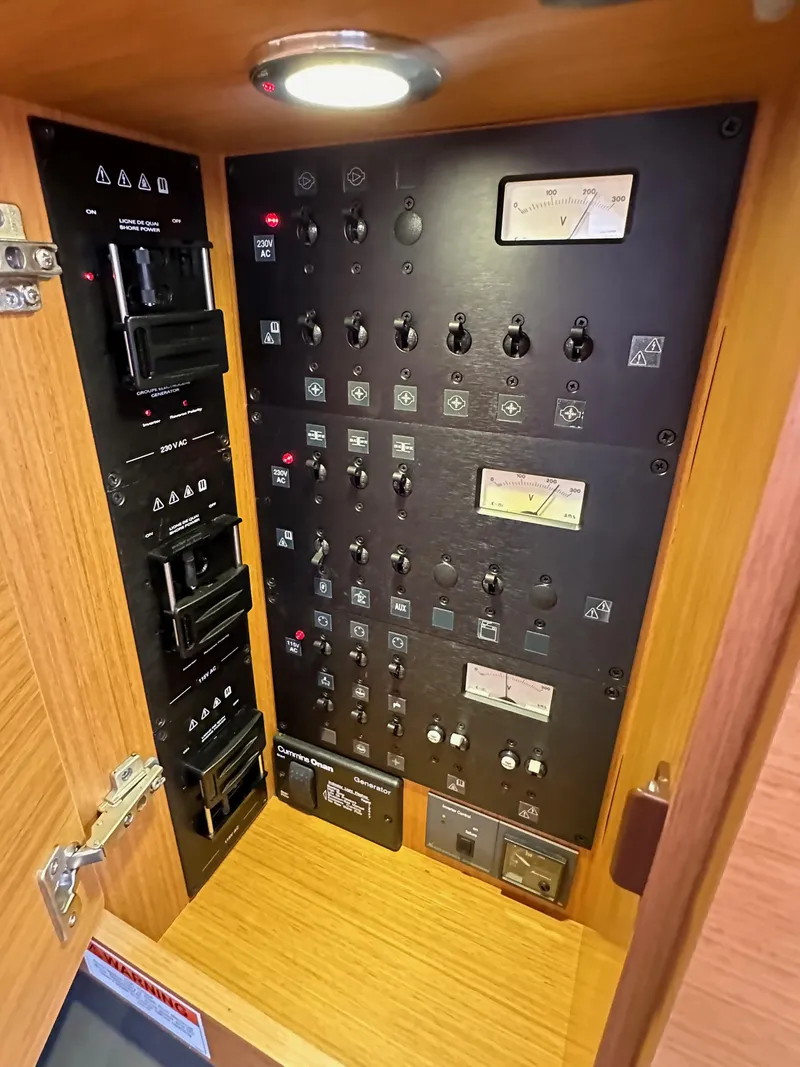 Slide: The Image of Jeanneau 57 2014 - 98