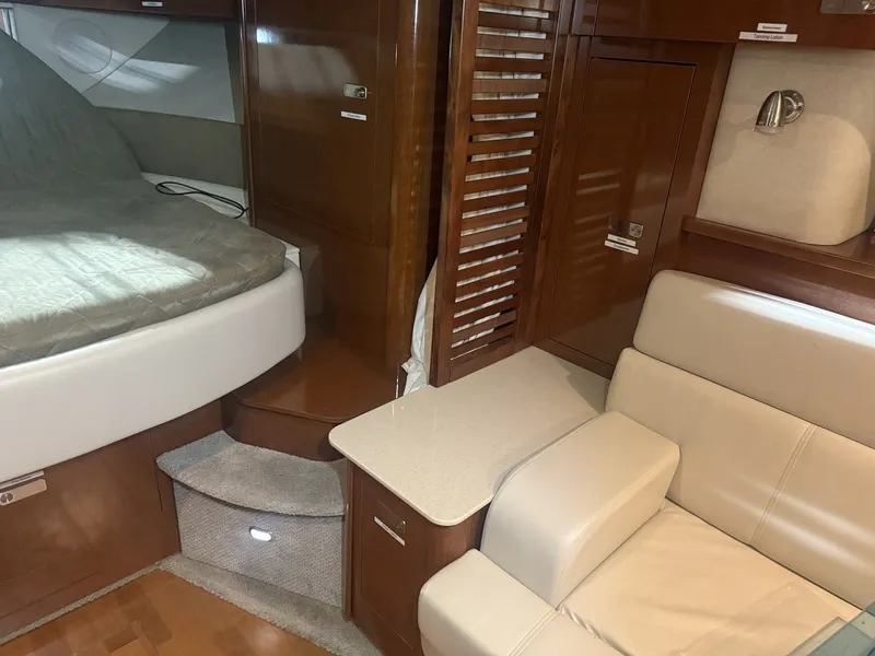 Slide: The Image of Sea Ray Sundancer 370 2012 - 21