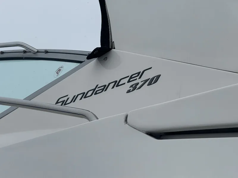 Slide: The Image of Sea Ray Sundancer 370 2012 - 44