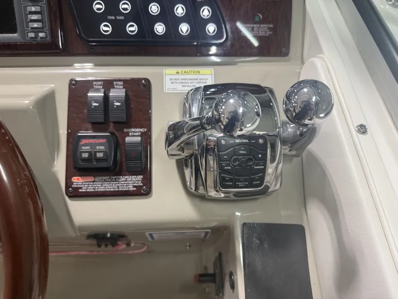 Slide: The Image of Sea Ray Sundancer 370 2012 - 49