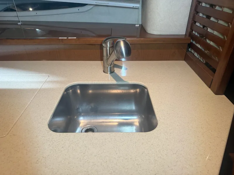 Slide: The Image of Sea Ray Sundancer 370 2012 - 55